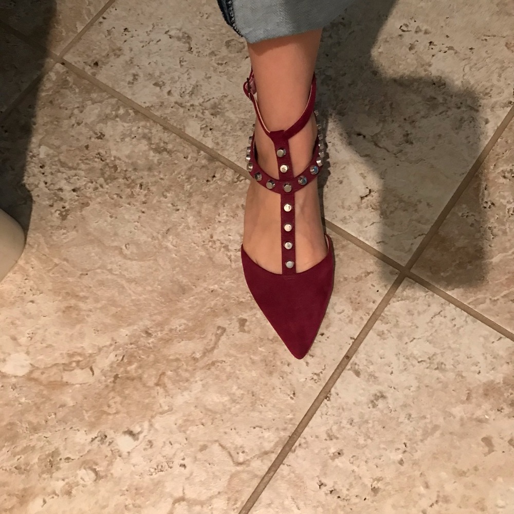 Marc fisher burgundy suede pointed flats